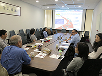 Prof. Tu King-Ning discusses collaboration projects with members of CUHK’s Faculty of Engineering and SIAT